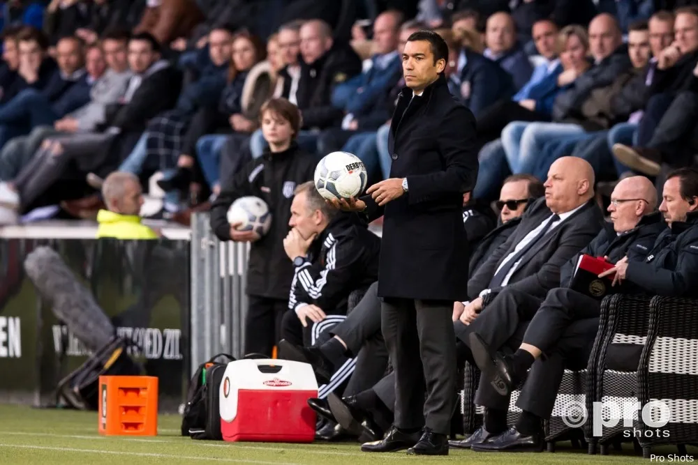 Van Bronckhorst: ''Blij dat Kongolo weer terug is''