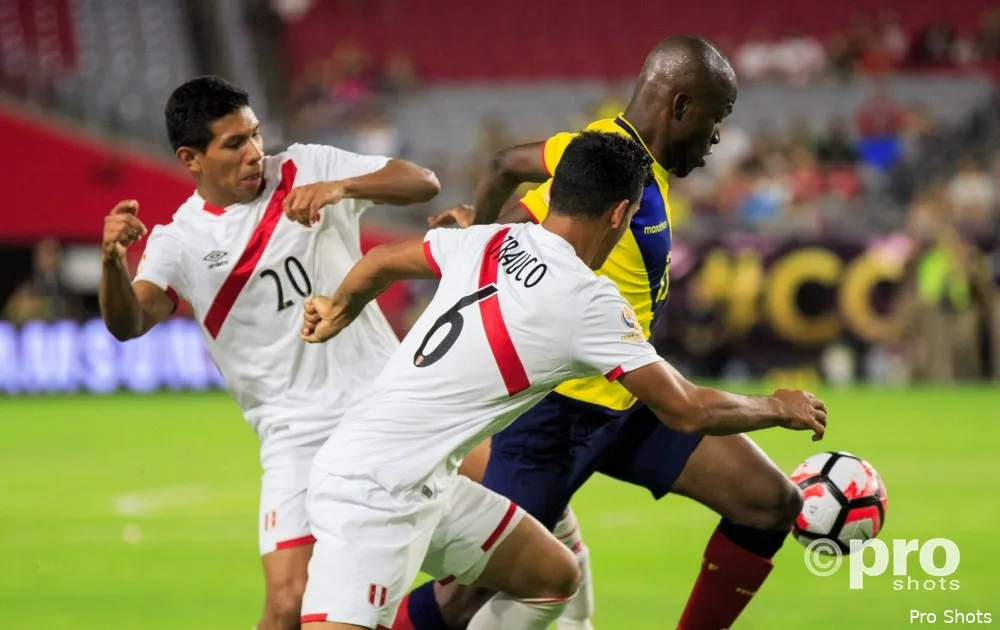 'Edison Flores tekent contract tot 2019 bij Feyenoord'