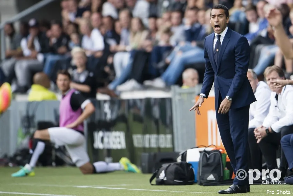 Van Bronckhorst: ''Dat het beter moet heb ik ook gezien''