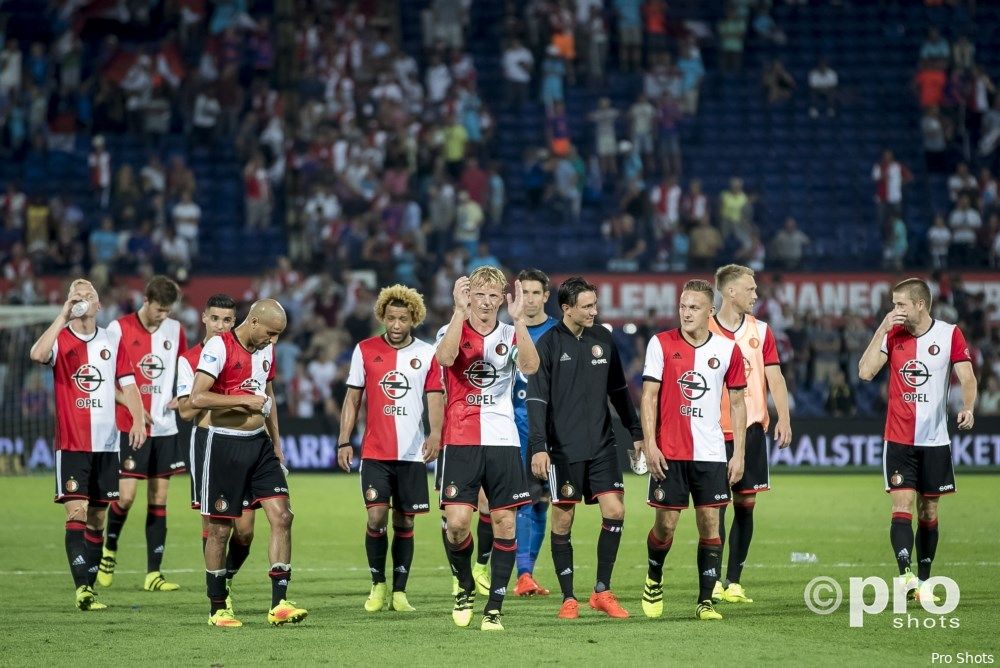 ''Vijf punten voorsprong is genoeg voor Feyenoord''