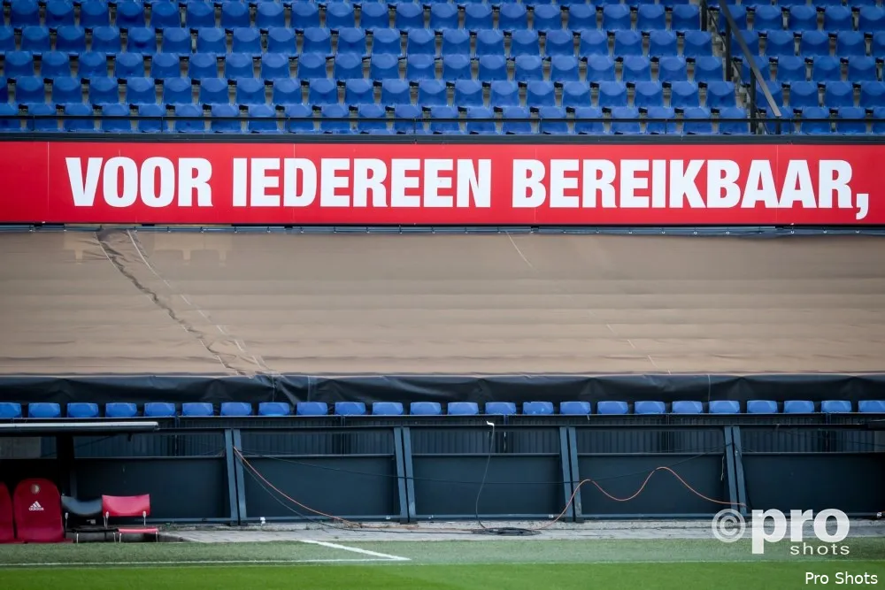 FOTO | Feyenoord bedekt alle parterre-vakken