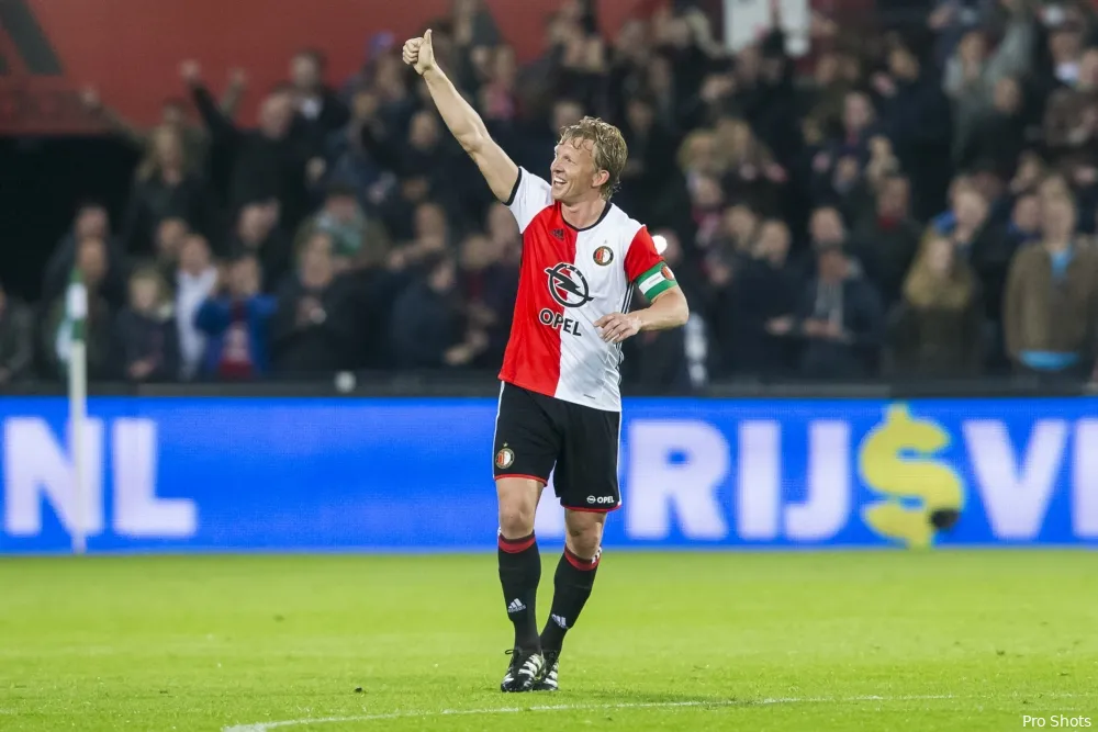 Wereldsterren in actie tijdens Dirk Kuyt Testimonial