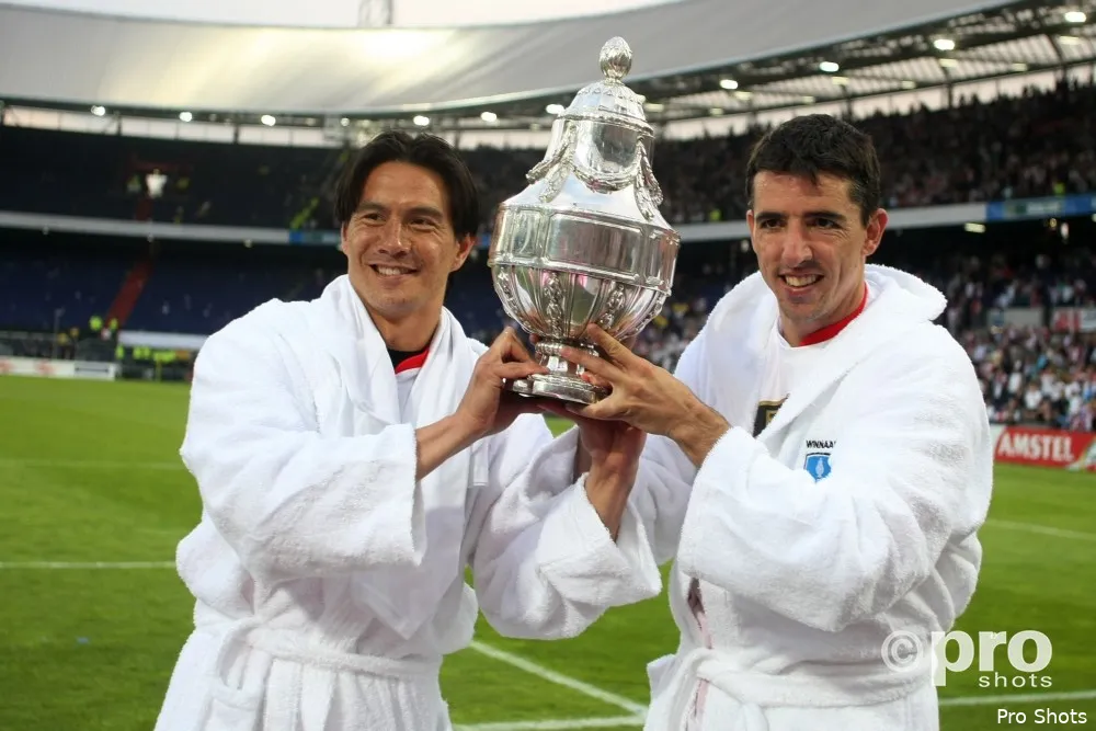 Mols: ''Mijn vrouw loopt nu in mijn bekerbadjas''