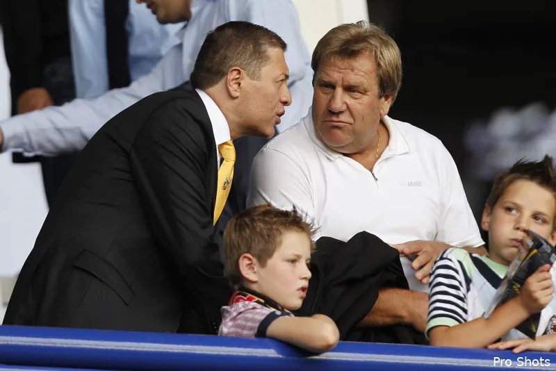 VIDEO | De Jong feliciteert 'grote Feyenoorder' Boskamp