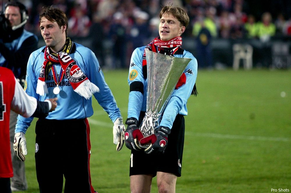 Herbeleef vanavond de UEFA Cup-winst van 2002