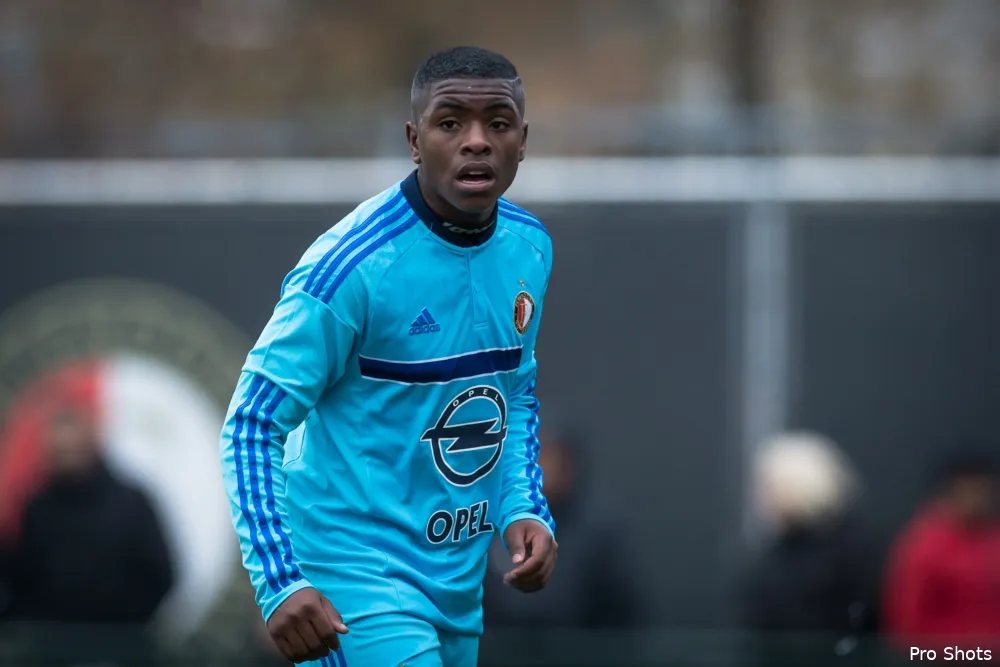 Feyenoord Onder 17 start competitie met ruime zege