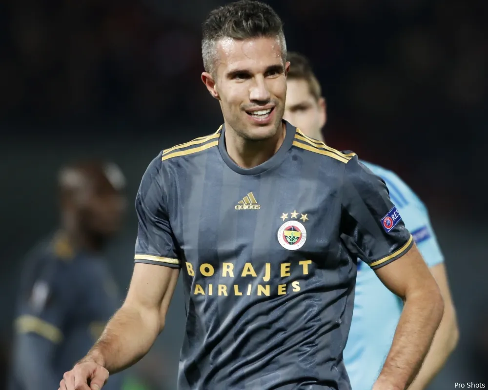 'Van Persie en Feyenoord naderen akkoord over transfer'