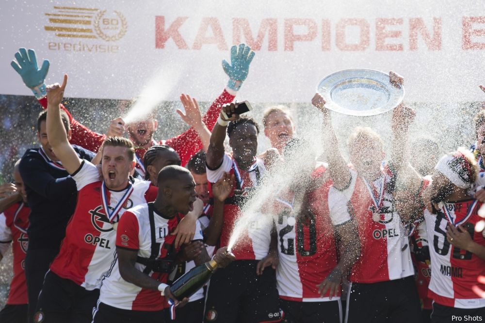VIDEO | Feyenoord-spelers 'bedanken' Schöne