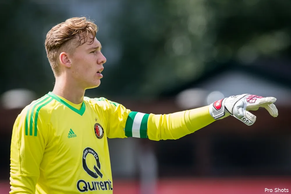 Definitief: Feyenoord verhuurt Ramón ten Hove aan FC Dordrecht