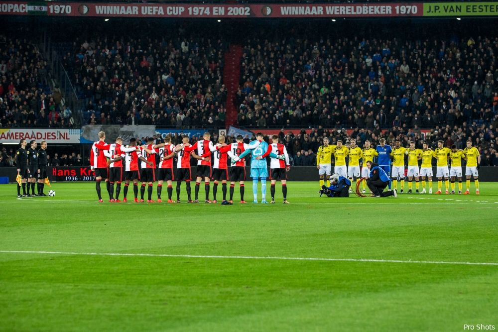 Minuut stilte tijdens FC Utrecht - Feyenoord
