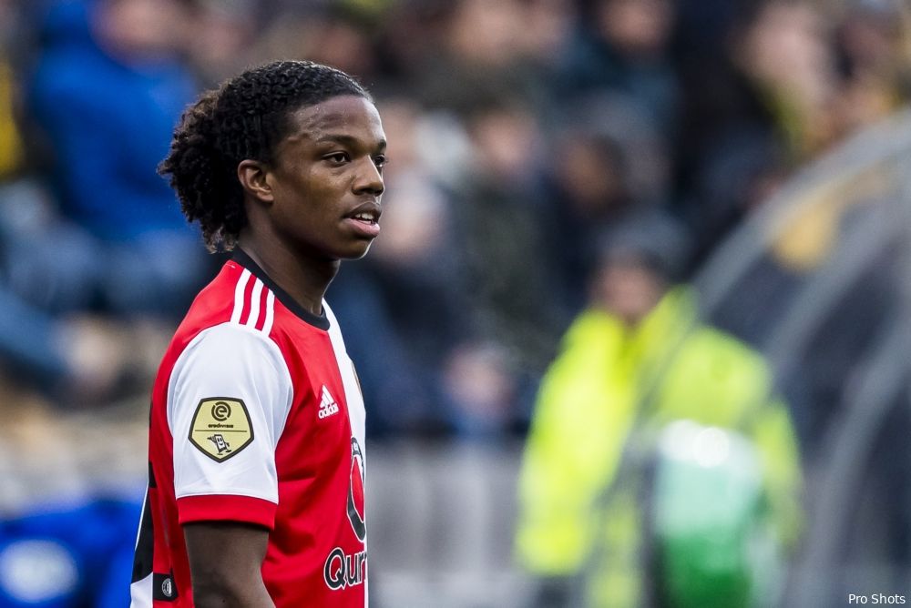 'Feyenoord wil contract Malacia verlengen'