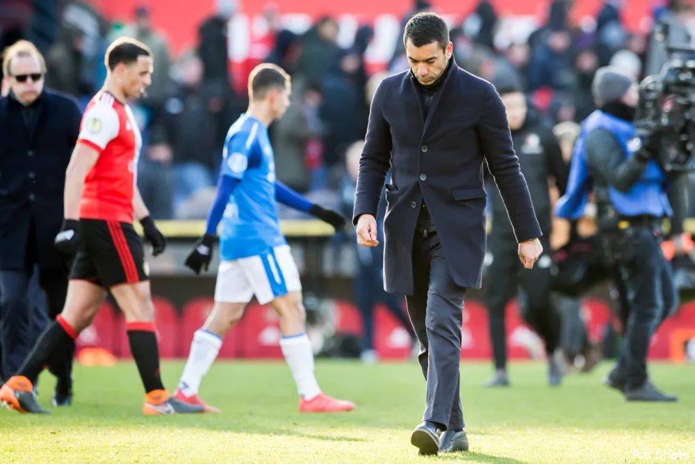 Van Bronckhorst: ''Ik maak me wel zorgen''