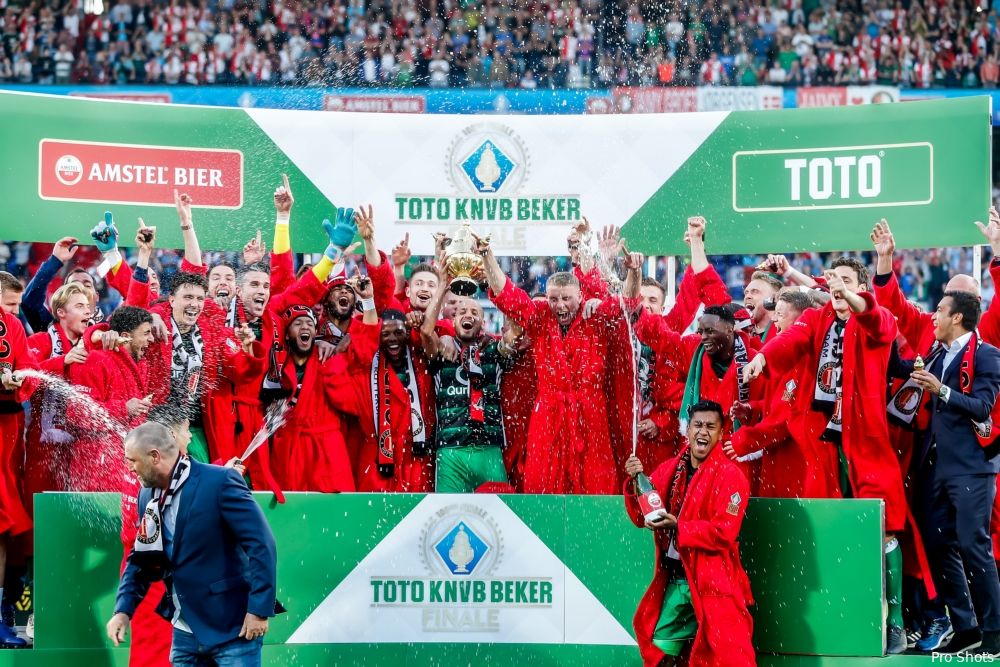 VIDEO | Feyenoord ontvangt gouden KNVB Beker