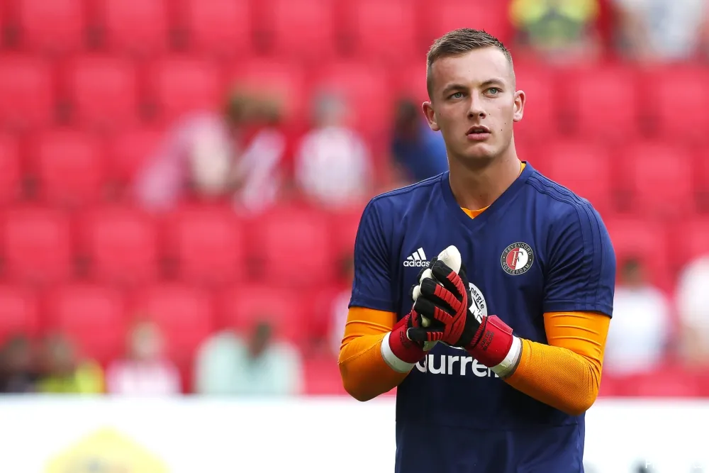 Justin Bijlow ontbreekt op training Feyenoord