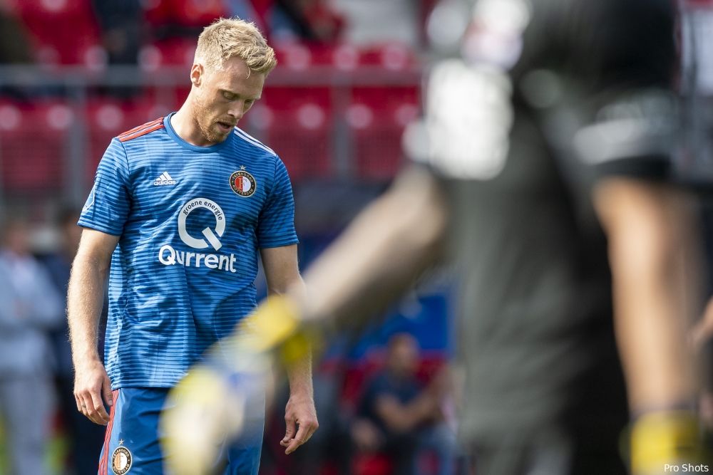 Eredivisie: Gat met koploper PSV vijf punten