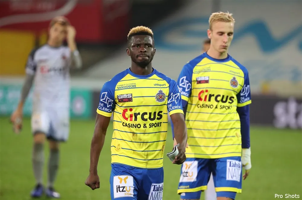 'Feyenoord volgt aanvaller Nana Ampomah'