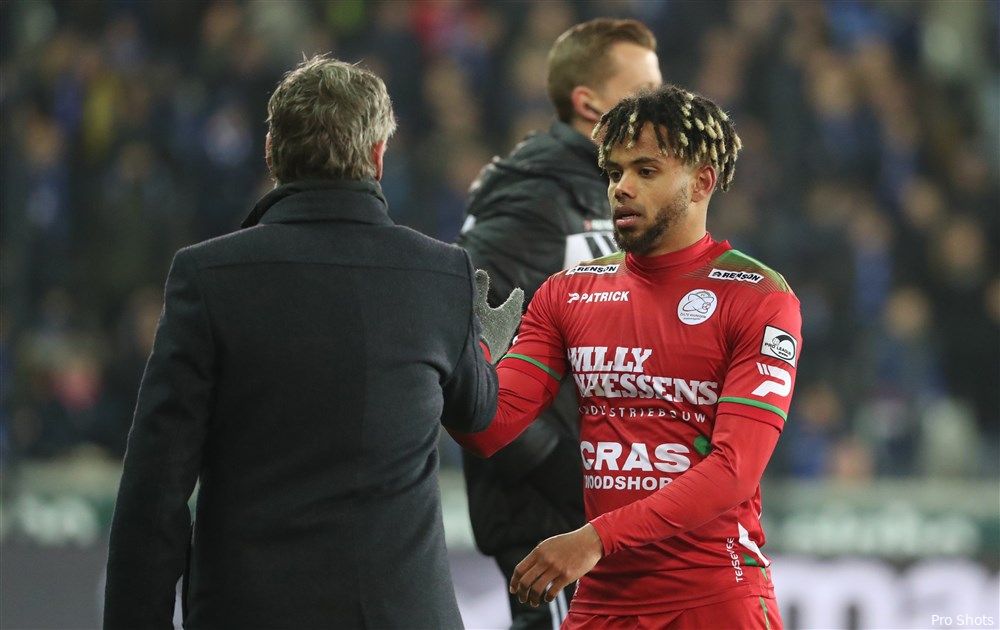 'Feyenoord volgt 23-jarige aanvaller Theo Bongonda'