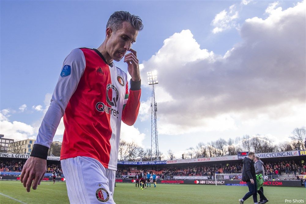 Eredivisie: Feyenoord ziet AZ dichterbij komen