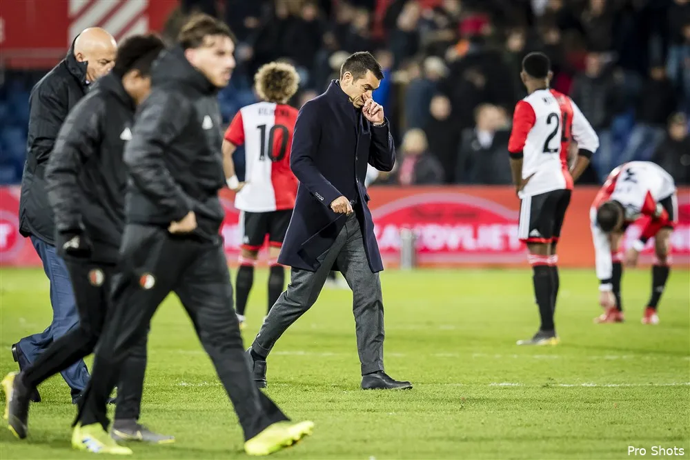 Van Bronckhorst: ''Vandaag was beneden peil''