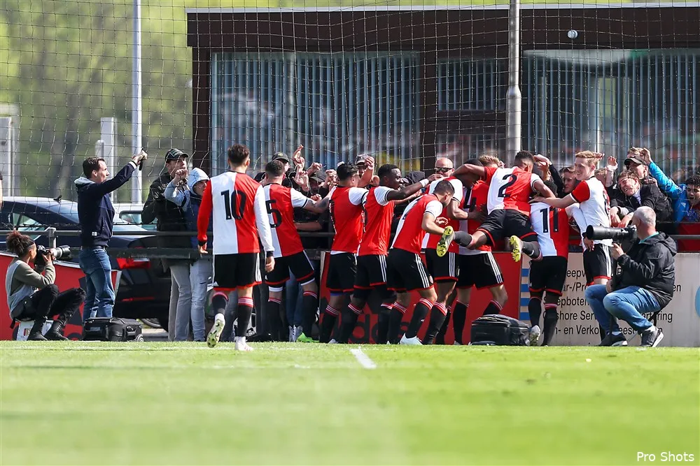 Feyenoorders nemen afscheid van trainingscomplex Varkenoord