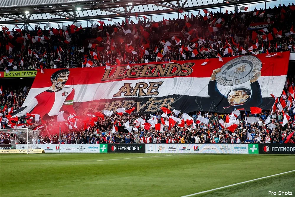 Afscheid van Van Bronckhorst en Van Persie