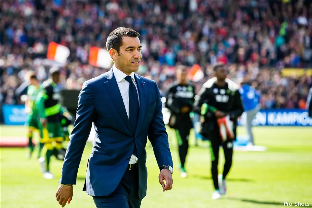 Van Bronckhorst aan de slag bij Manchester City