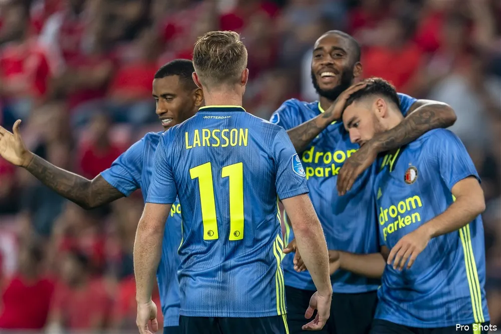 Larsson verlaat Turnerstadion op krukken