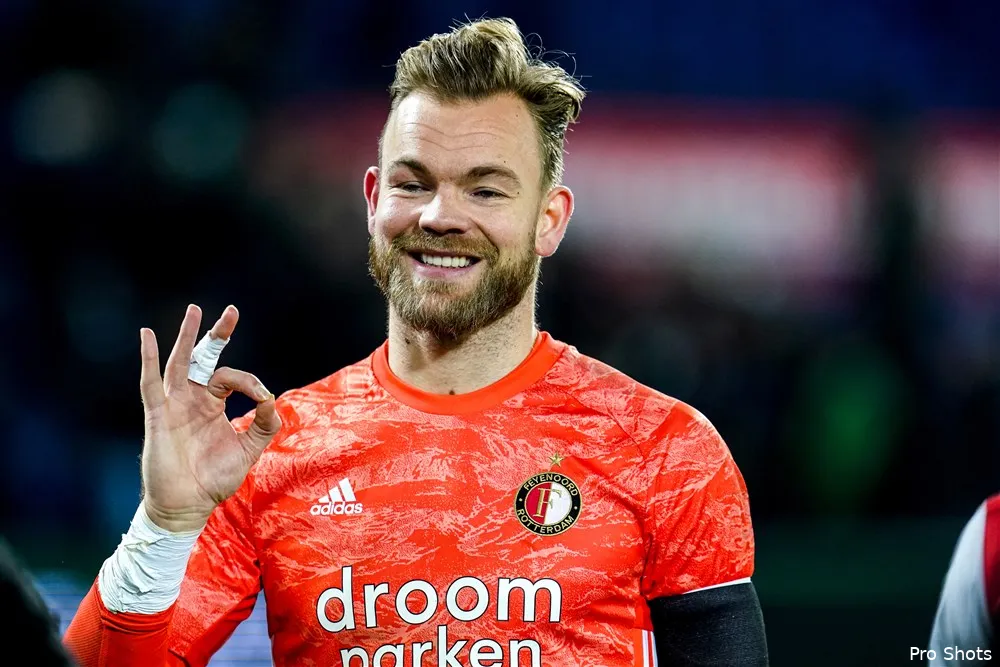 Vermoedelijke opstelling: Marsman, Geertruida en Malacia