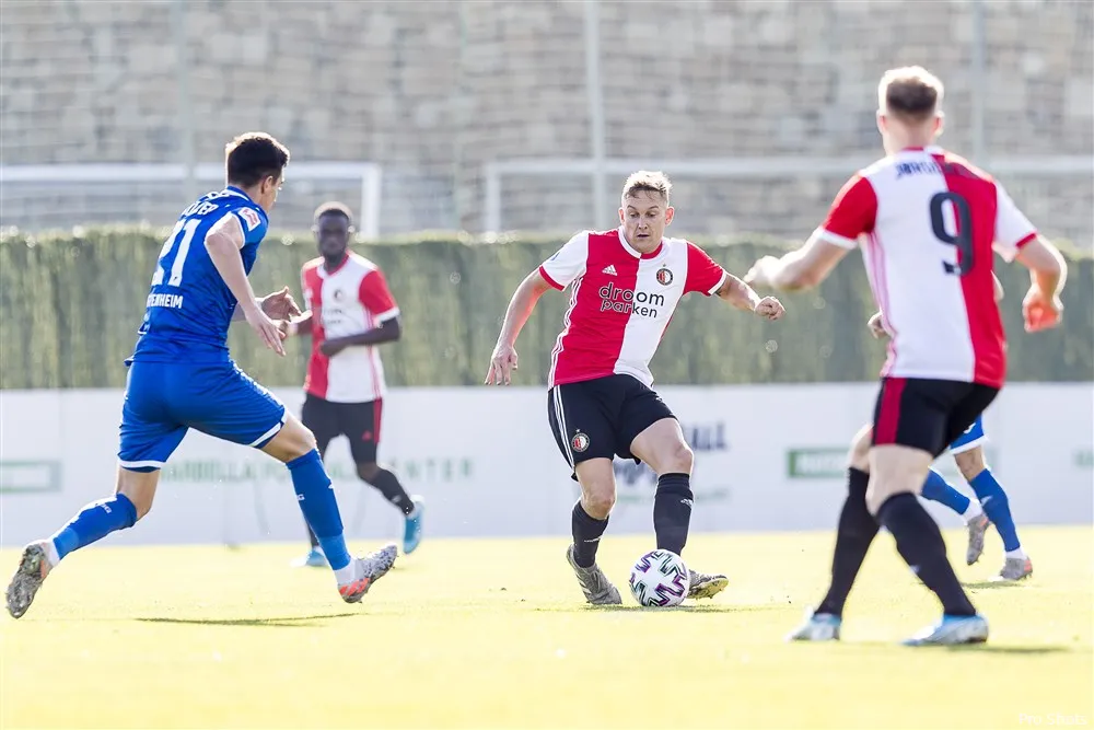 Toornstra: ''Het liefst doe je dat met goed voetbal''