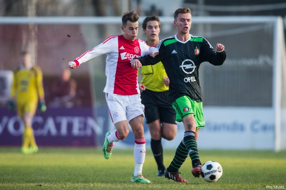 Oud-jeugdspeler De Vos: ''Blij dat mijn basis bij Feyenoord ligt''