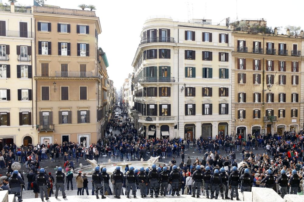 'Geweld Rome-rellen begon bij Italiaanse politie'