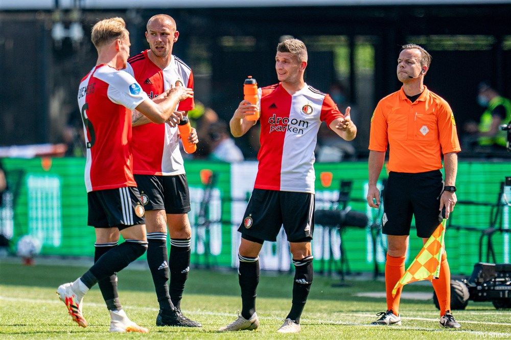 Feyenoord oefent tegen Arminia Bielefeld en HSV