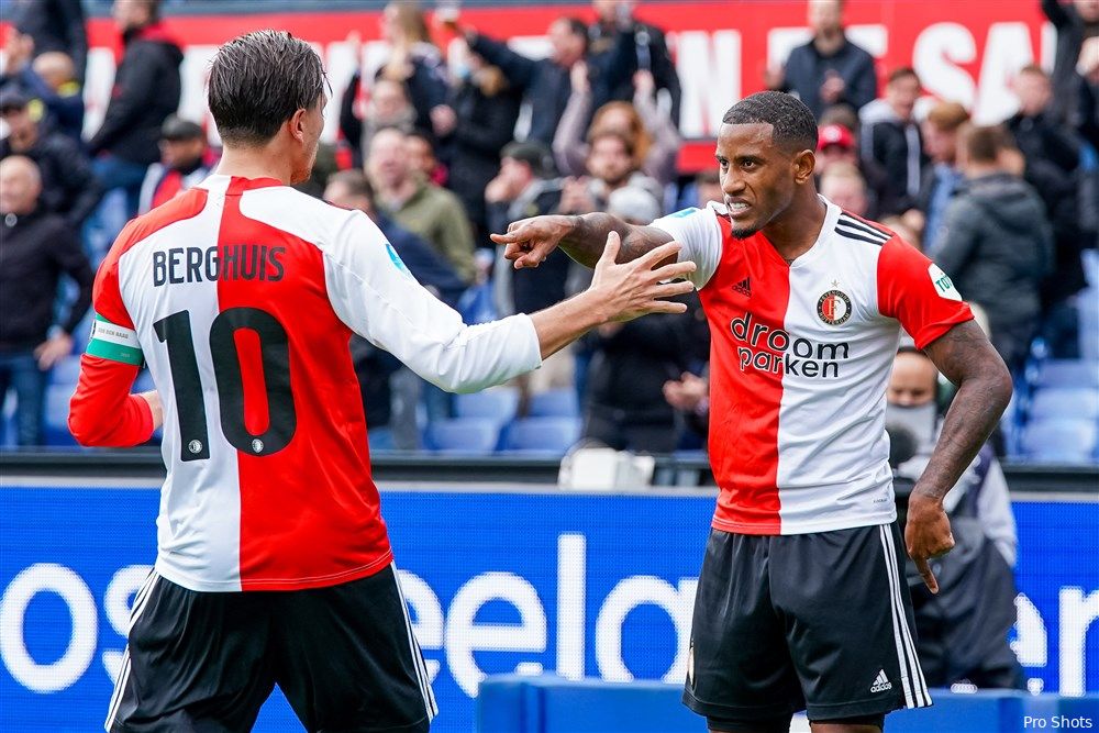 Eredivisie: Feyenoord ziet PSV punten verspelen