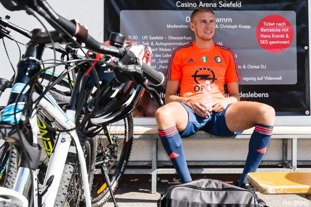 Van Beek mist competitiestart, vrees voor lange absentie