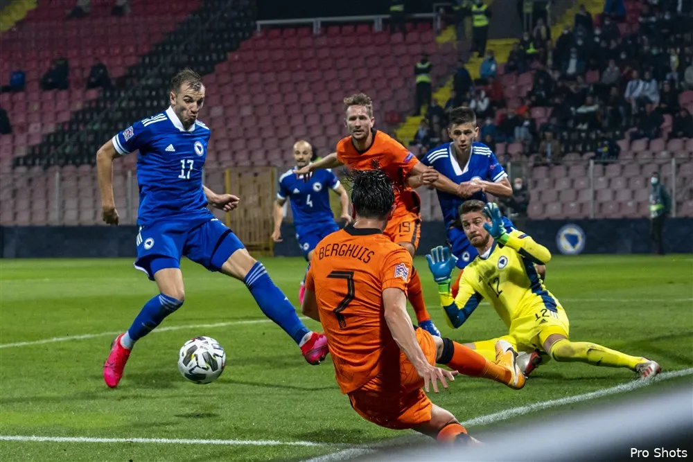 ''Als je Berghuis nu niet opstelt, maak je jezelf volstrekt belachelijk''