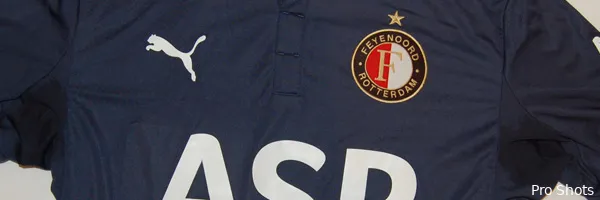 Nieuwe uittenue in de verkoop in Feyenoord Fanshops