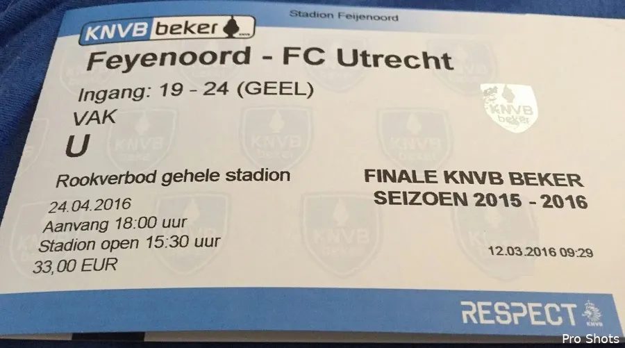 'Supporters' dumpen kaarten op Marktplaats