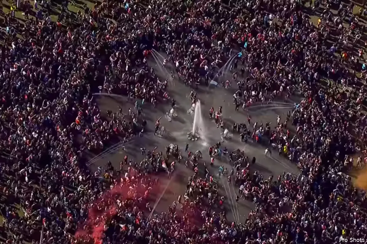 Vanuit de lucht: Feyenoord kampioen!
