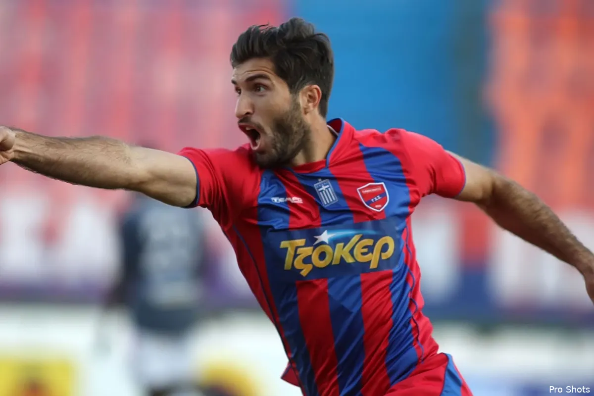 'Scouts Feyenoord bekijken Iraanse spits in Griekenland'