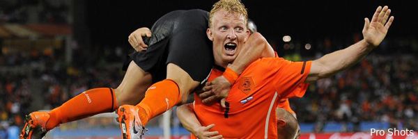Oranje dankzij Robben en Kuyt naar kwartfinale