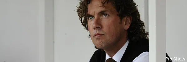 Alex Pastoor aan tafel bij Voetbal International