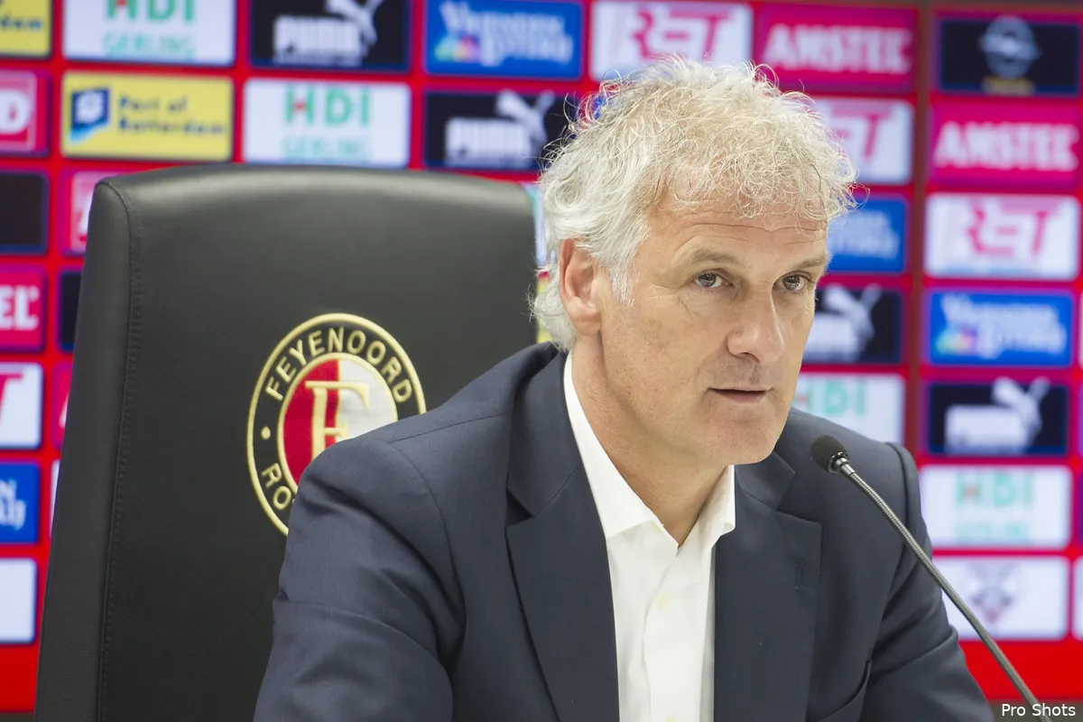 Rutten wil spitsentrainer, Makaay heeft geen tijd