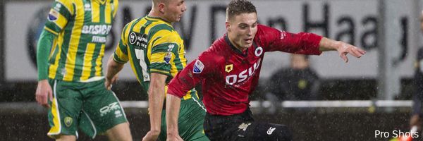 Feyenoord licht optie in contract Bart Schenkeveld
