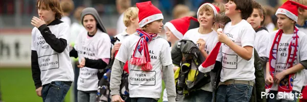 Feyenoord dankt supporters voor positieve support in Utrecht