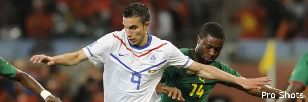 'Van Persie raakt geblesseerd op training'