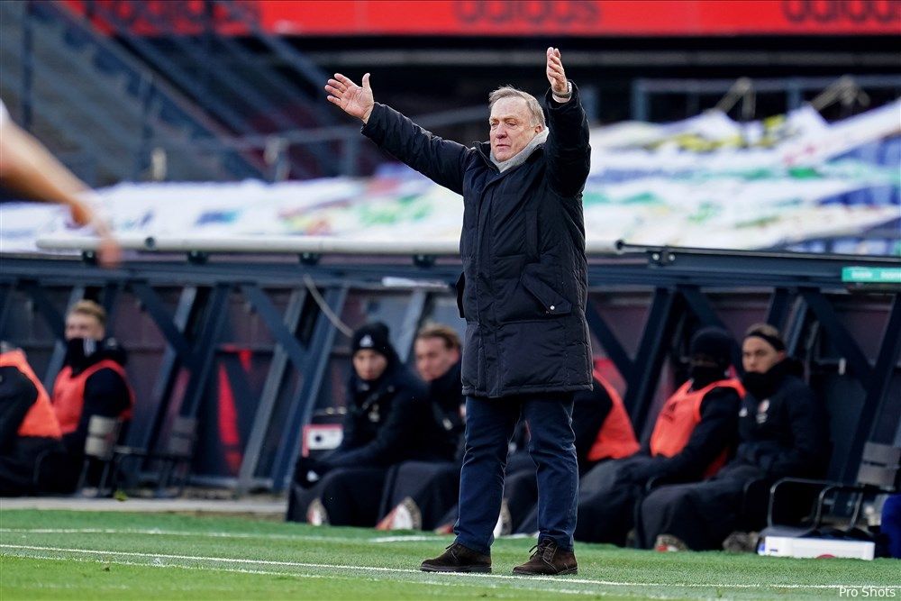 Van Egmond: ''Laat Advocaat zich op Feyenoord concentreren''