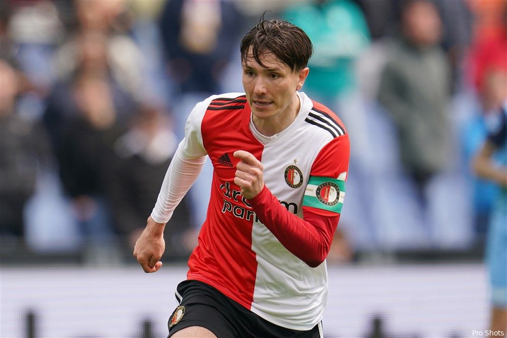 'Ajax meldt zich bij Feyenoord voor Berghuis'