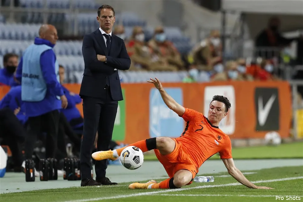 Jacobs adviseert De Boer: ''Ga met Berghuis spelen''