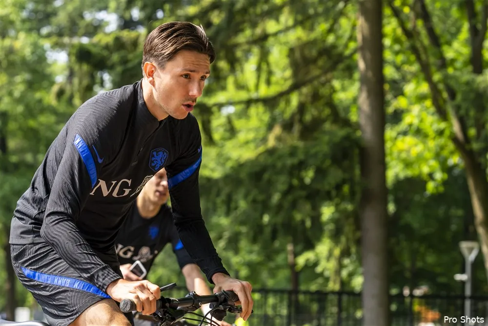 Driessen: ''Berghuis staat open voor Ajax''