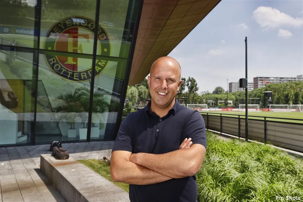 De eerste dagen van Arne Slot bij Feyenoord (video)